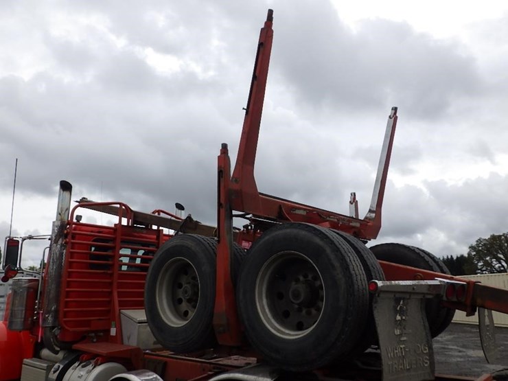 2016-peterbilt-3-axle-logging-truck-image-10