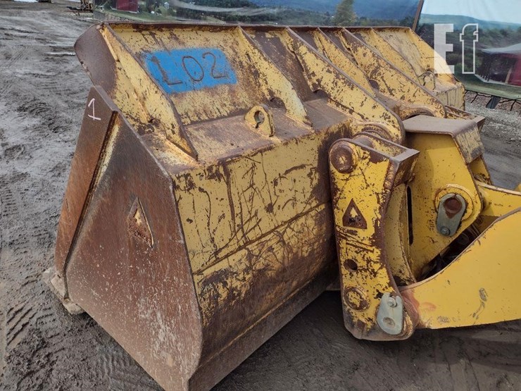 2003-deere-744j-image-17