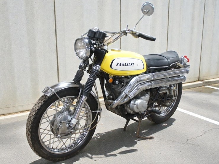 1970-kawasaki-a7-avenger-motorcycle-image-2