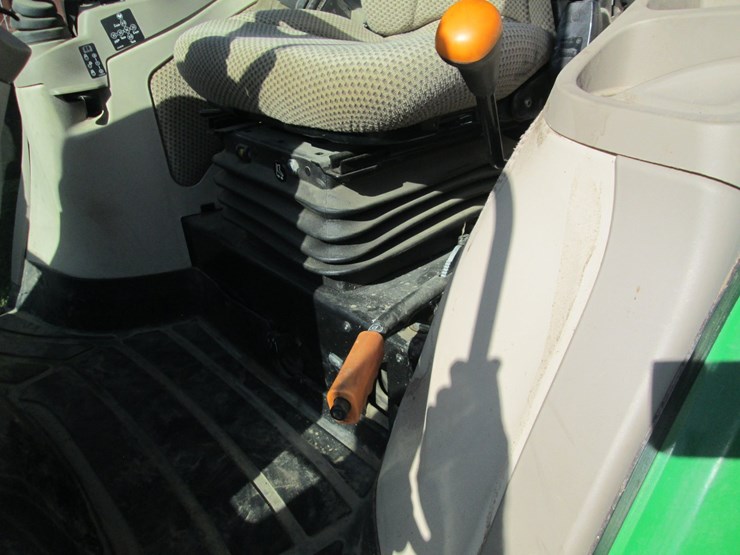 john-deere-4066r-image-35