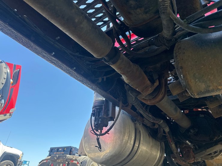 2008-peterbilt-386-image-58