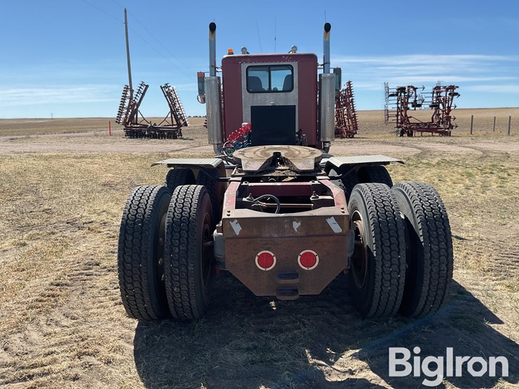 1987-peterbilt-359-image-6