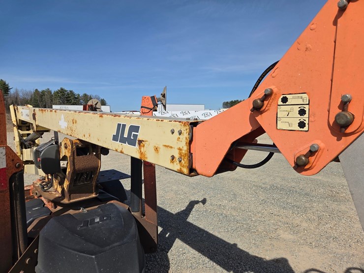 2010-jlg-t500j-image-16
