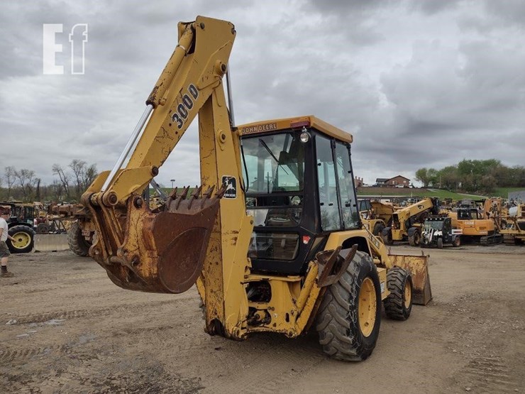 1995-deere-300d-image-43