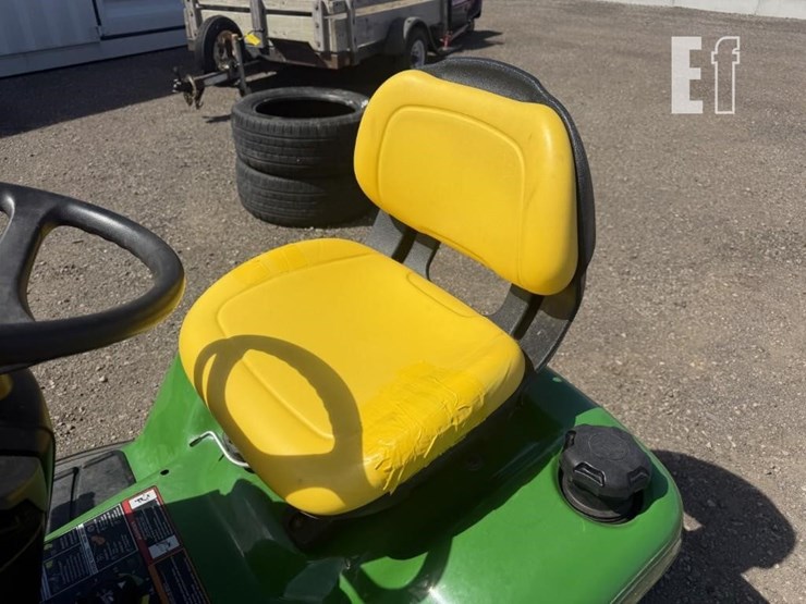 2018-john-deere-x330-image-9