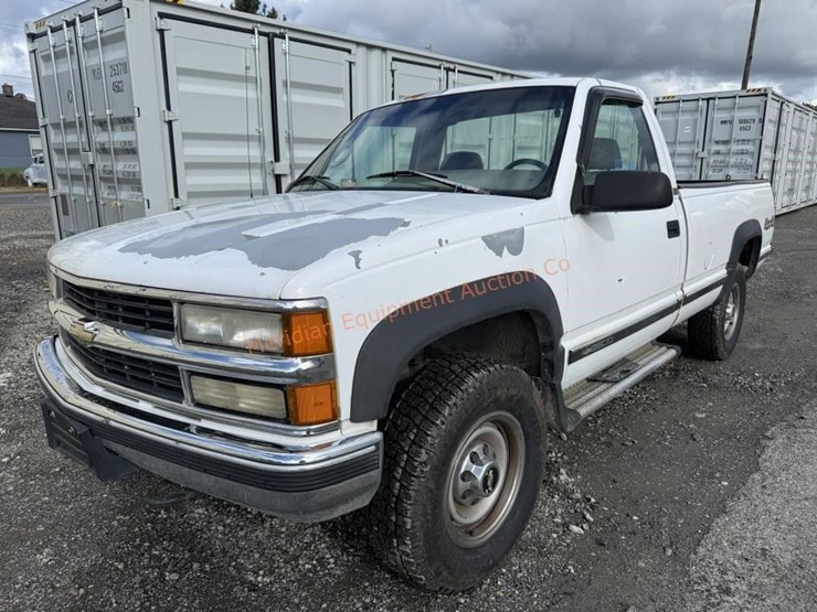 1995-chevrolet-gmt400-image-1