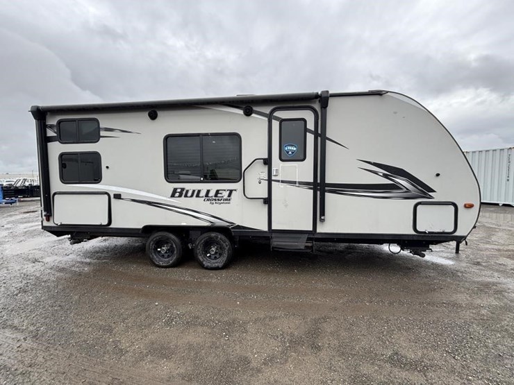 2020-bullet-bl2200bh20-travel-trailer-image-13