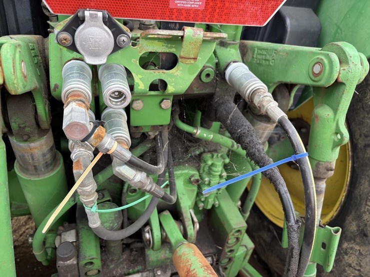 2001-john-deere-6410-image-24