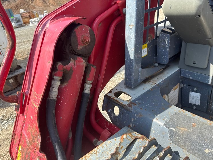 takeuchi-tl8-image-14