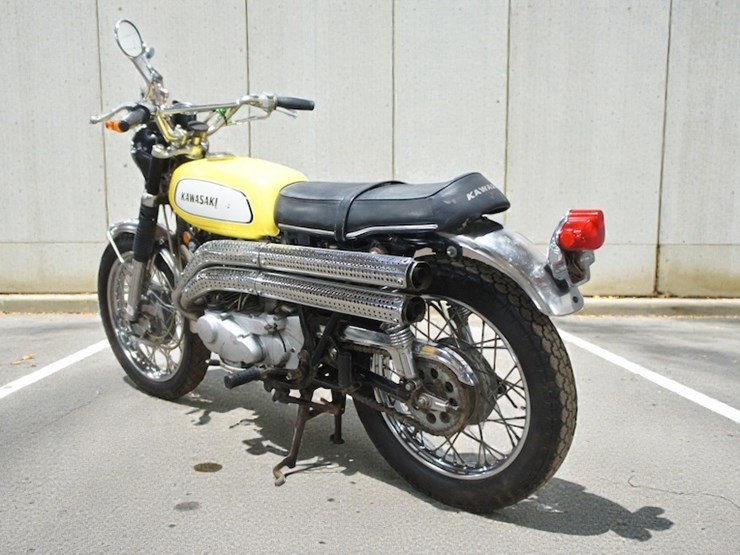 1970-kawasaki-a7-avenger-motorcycle-image-3