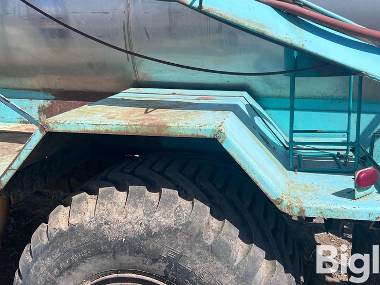 1976-ford-f700-image-12