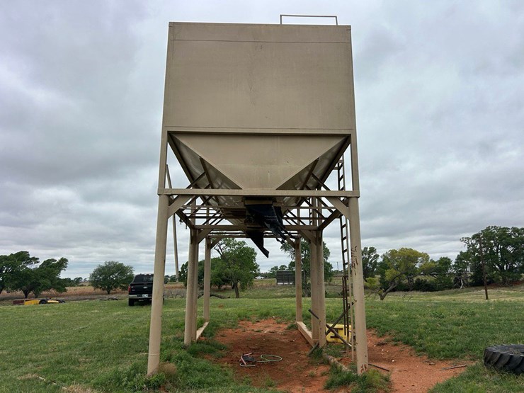 overhead-feed-bin-image-2