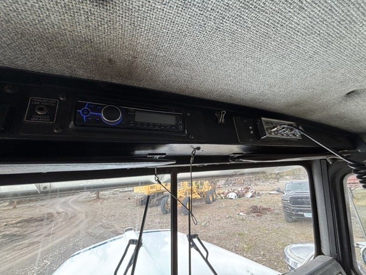 1990-kenworth-w900-image-38