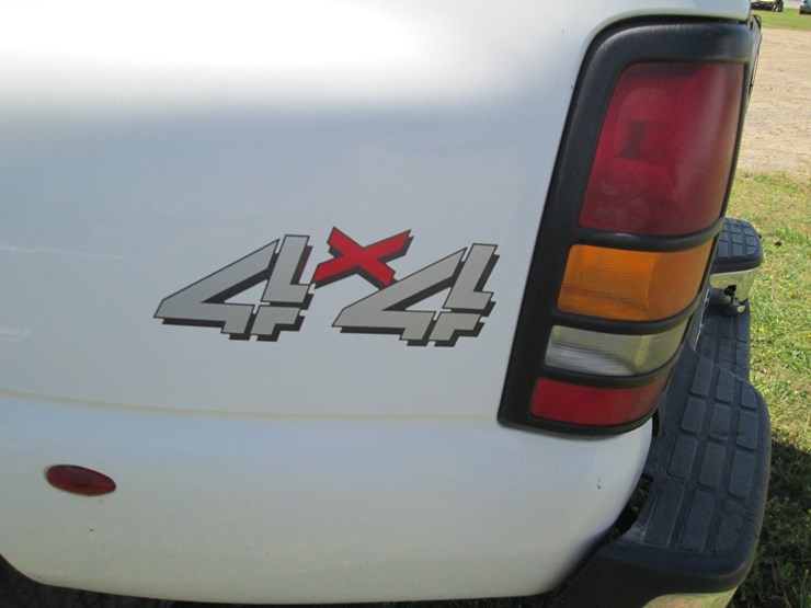 2001-chevrolet-3500-image-6