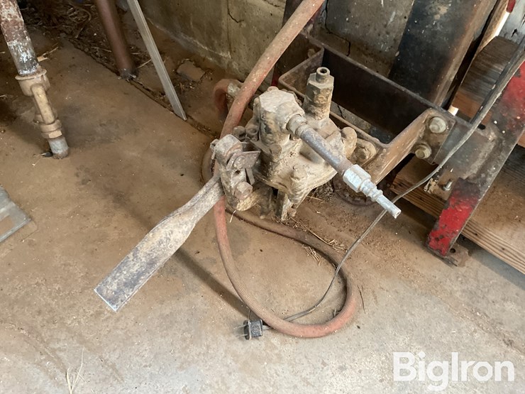 manley-tire-inspector-image-7