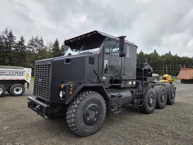 2002-oshkosh-m1070-image-1