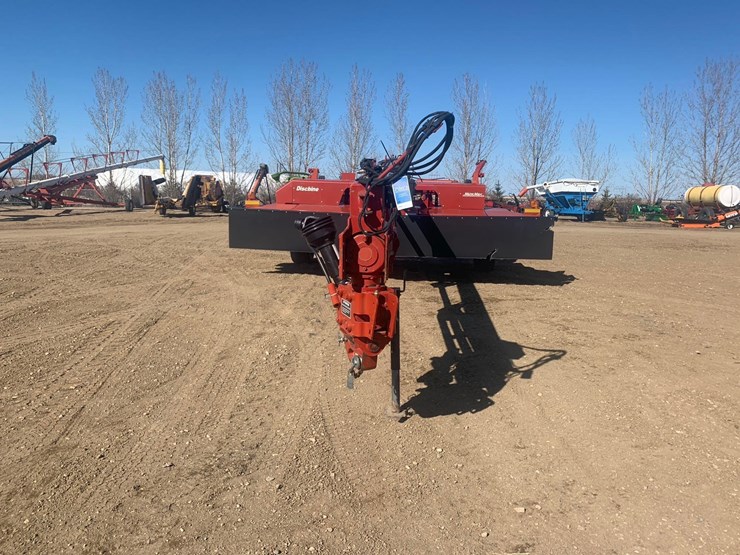 2011-new-holland-h7460-discbine-image-2