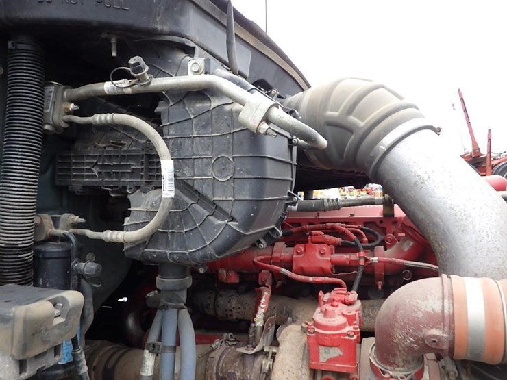 2019-kenworth-t880-image-70