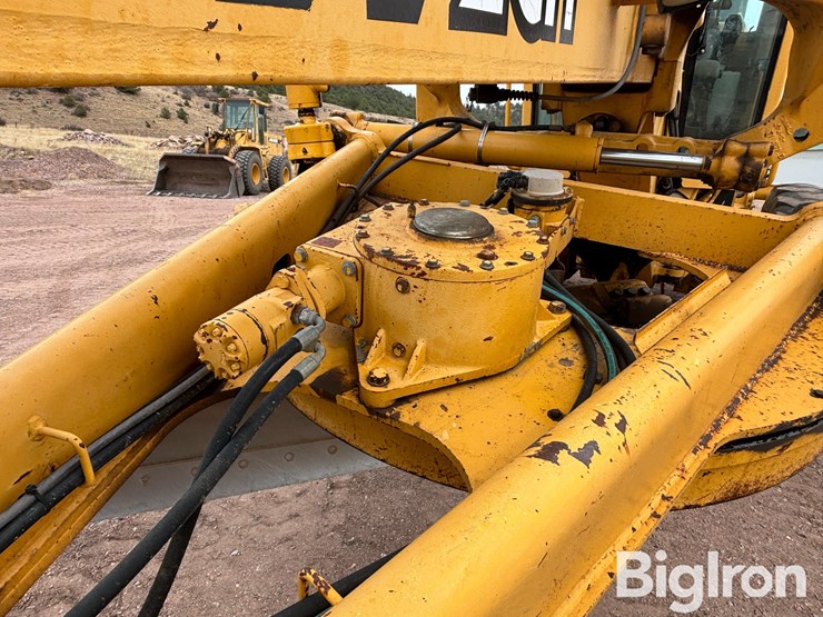 1999-deere-772ch-image-10