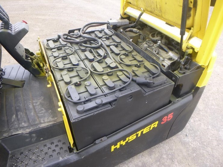 hyster-j35xnt-forklift-image-23
