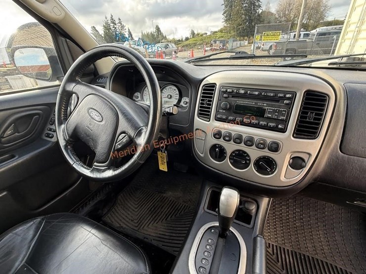 2007-ford-escape-image-35