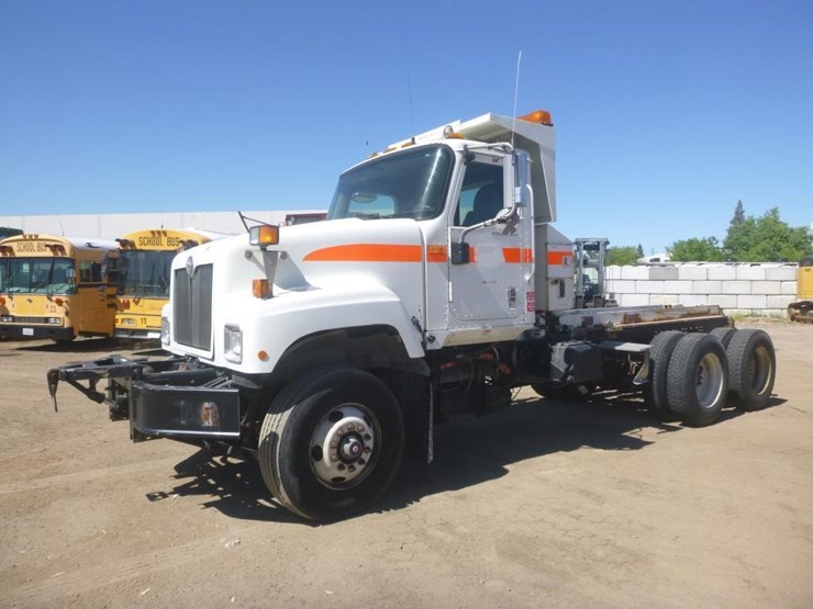 2008-international-paystar-5500i-t/a-roll-off-truc-image-1