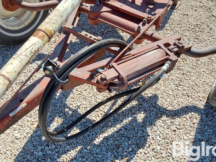 international-1100-image-11