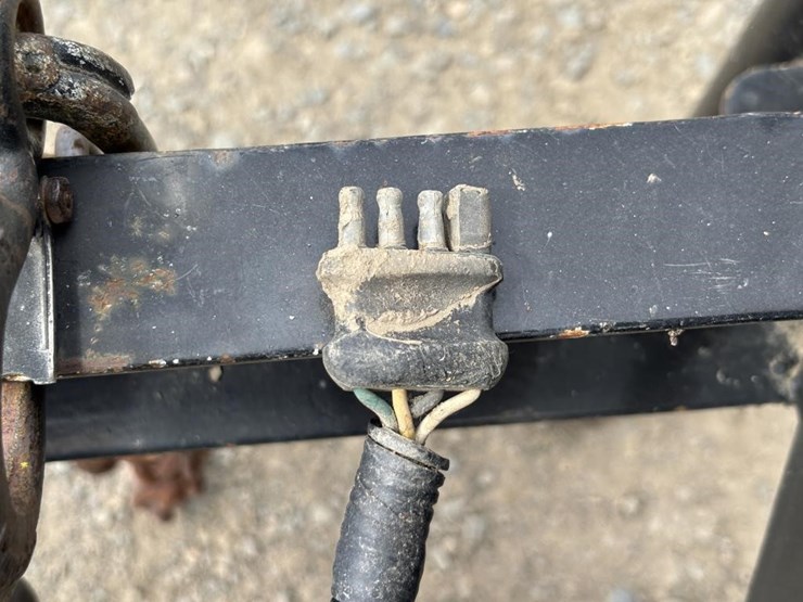 8'-s/a-enclosed-trailer-image-7