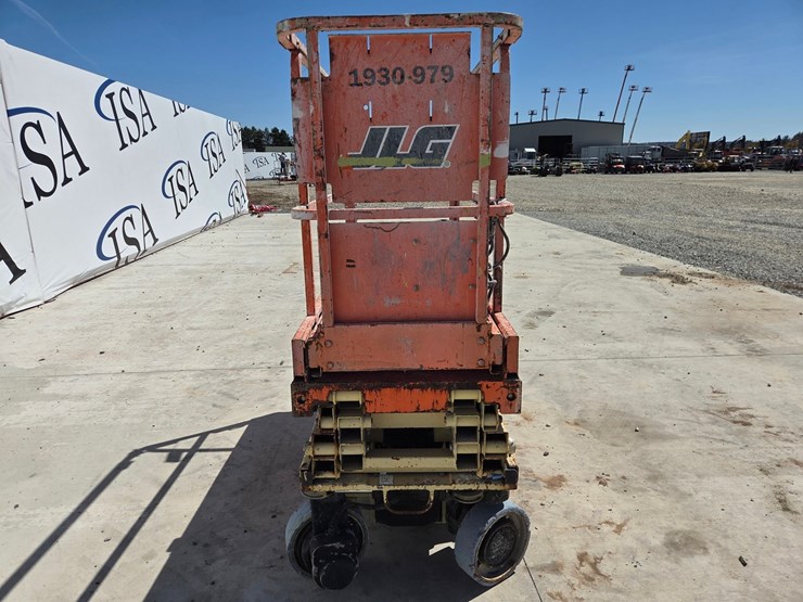 2017-jlg-1930es-image-8