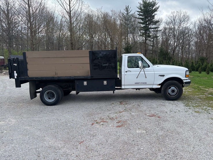 1997-ford-super-duty-dump-truck-image-3