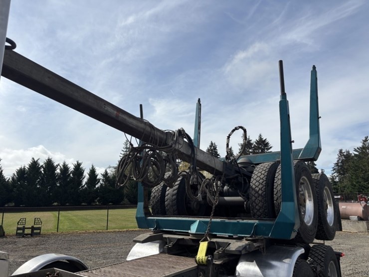 2018-peterbilt-367-image-37