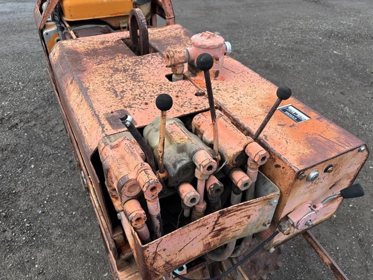 rammax-tandem-vibratory-trench-roller-image-15