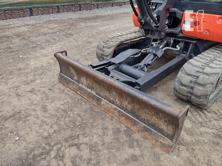 2020-kubota-kx040-4-image-16