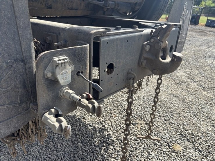 2022-international-hx520-image-25