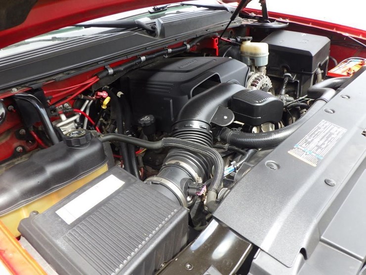 2008-chevrolet-tahoe-image-11