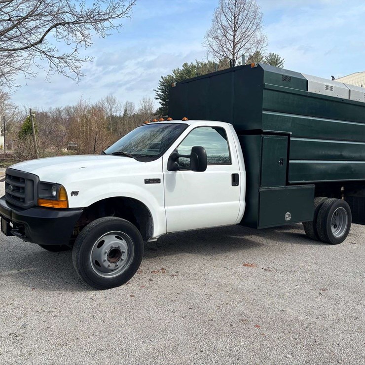 2001 FORD F550