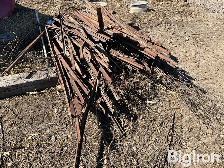 5'-6'-steel-posts-image-1