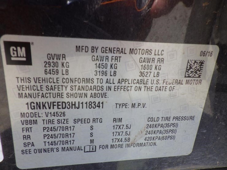 2017-chevrolet-traverse-image-16