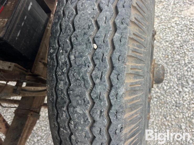 1977-ford-800-image-20