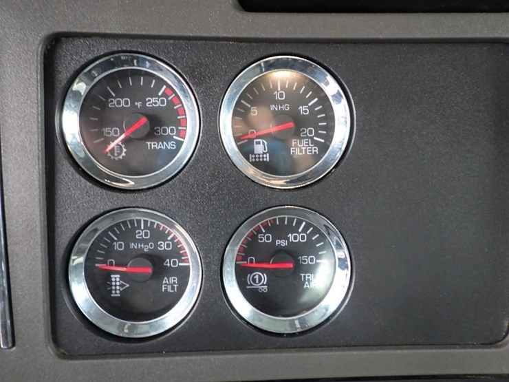 2019-kenworth-t880-image-97