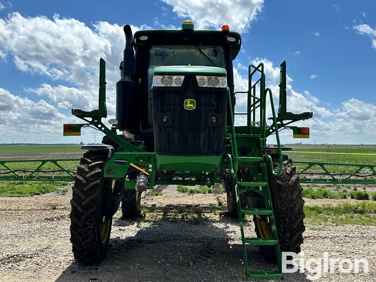 2020-john-deere-r4038-image-2