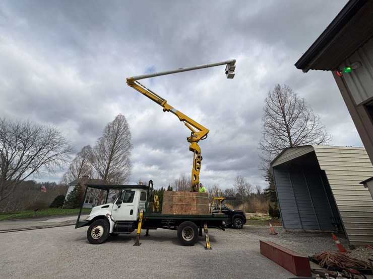 2005-international-durastar-4300-image-19