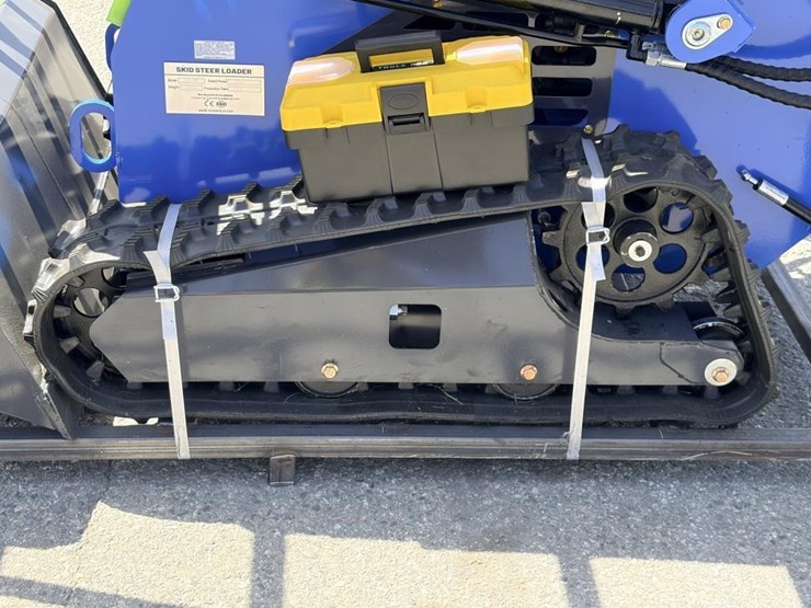 2026-zjg-zj-380-skid-steer-loader-image-8