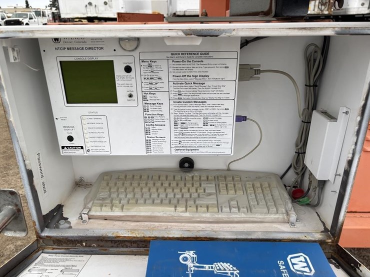 2008-wanco-s/a-towable-message-board-image-23