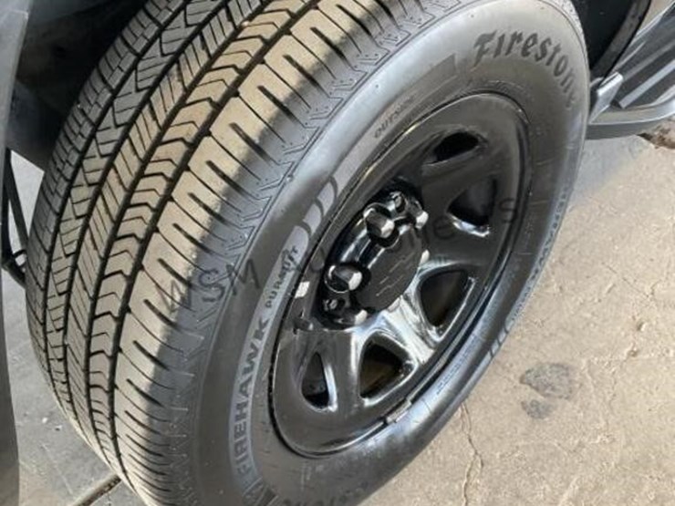 2018-chevrolet-tahoe-image-8