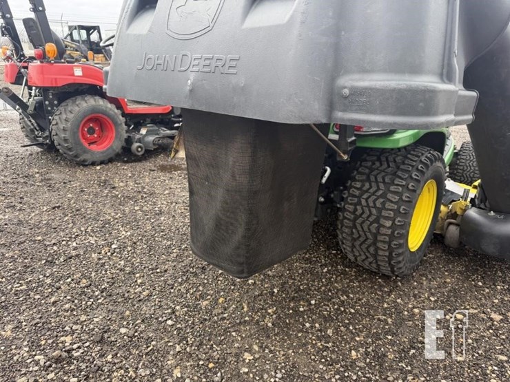 2017-john-deere-x738-image-20