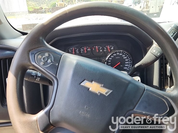 2018-chevrolet-silverado-3500hd-image-31