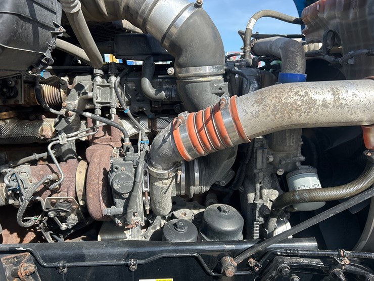 2018-kenworth-t680-image-49