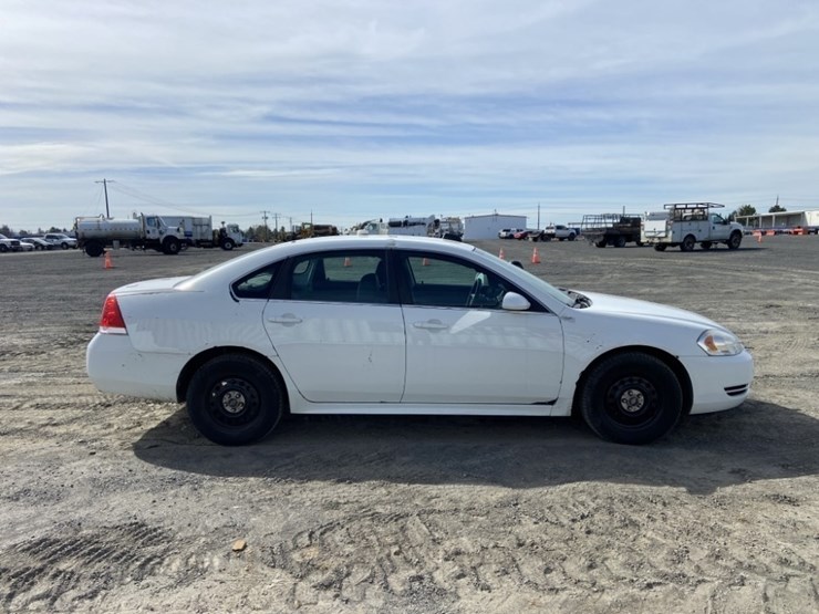 2011-chevrolet-impala-sedan-image-6