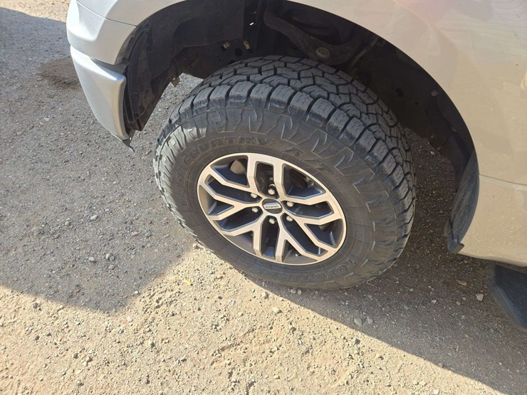 2020-ford-f150-image-6